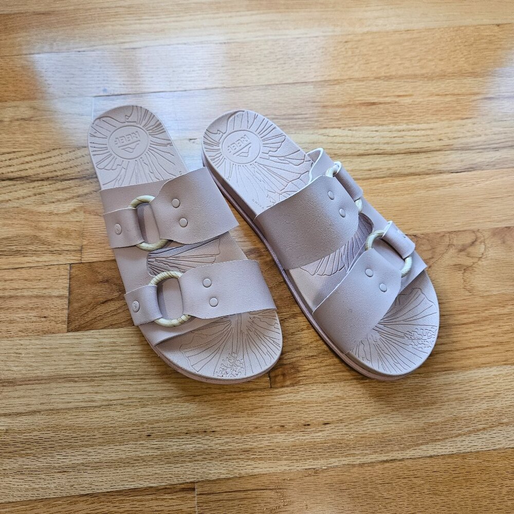 Reef Cushion Vera Cruz in cameo rose - sandal size 8.5